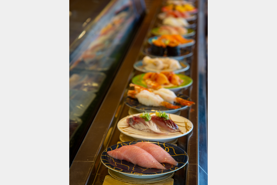 ホールスタッフ・調理補助の求人の画像