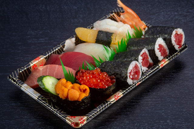 特上にぎりの画像